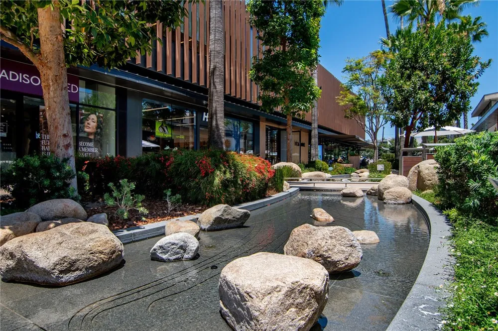 13030 Valleyheart #103 Studio City, CA 91604