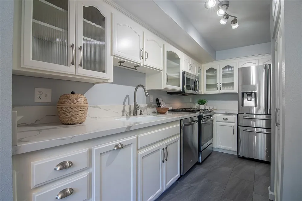 13030 Valleyheart #103 Studio City, CA 91604