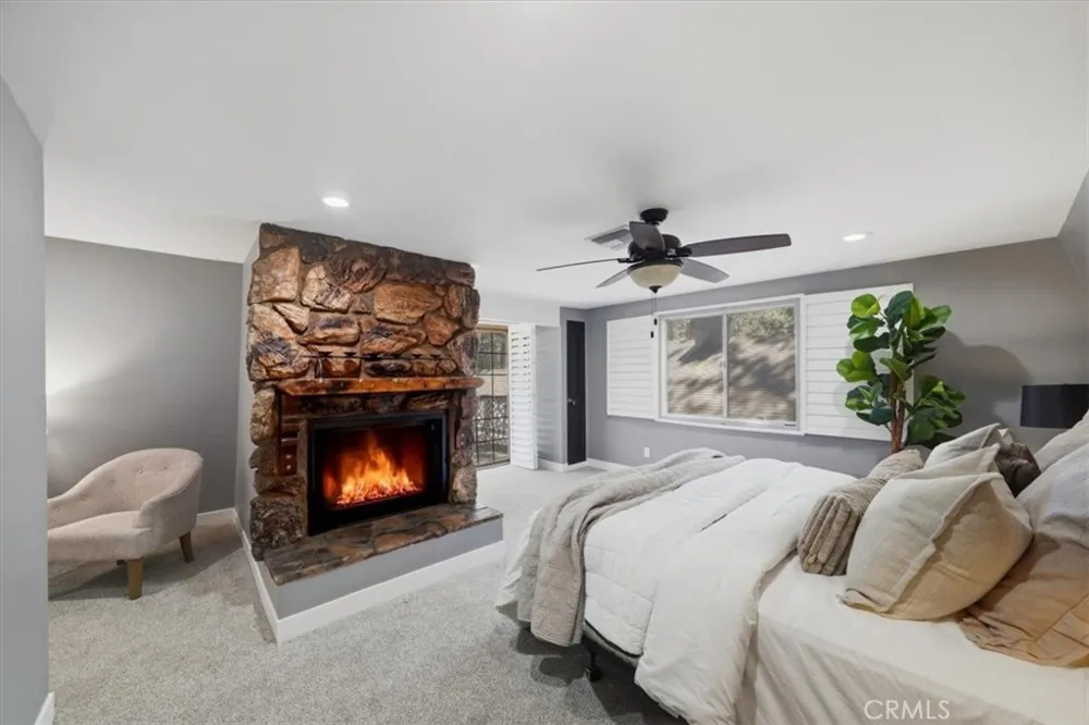 41941 Evergreen Big Bear Lake, CA 92315
