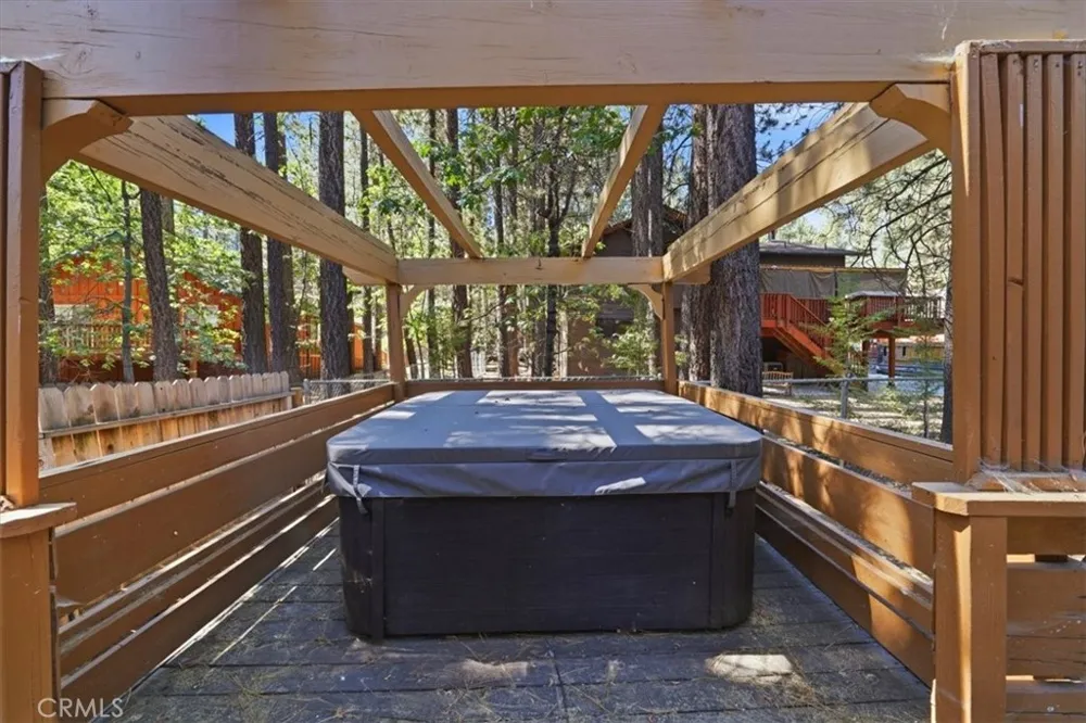 41941 Evergreen Big Bear Lake, CA 92315
