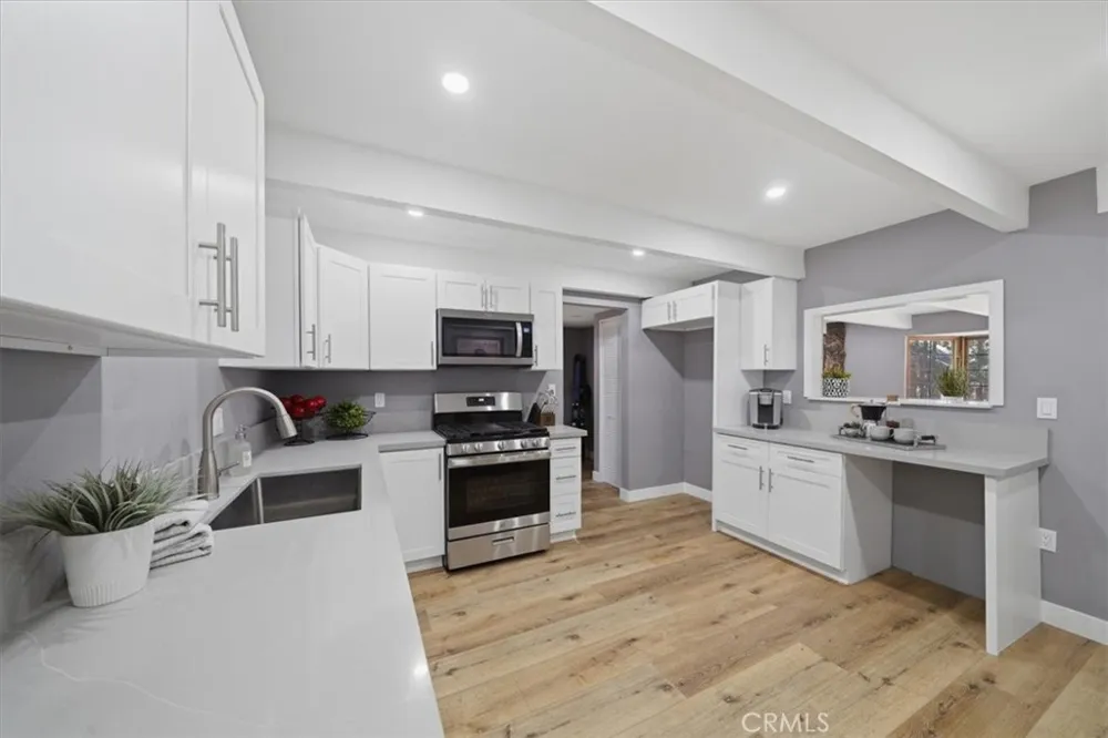41941 Evergreen Big Bear Lake, CA 92315