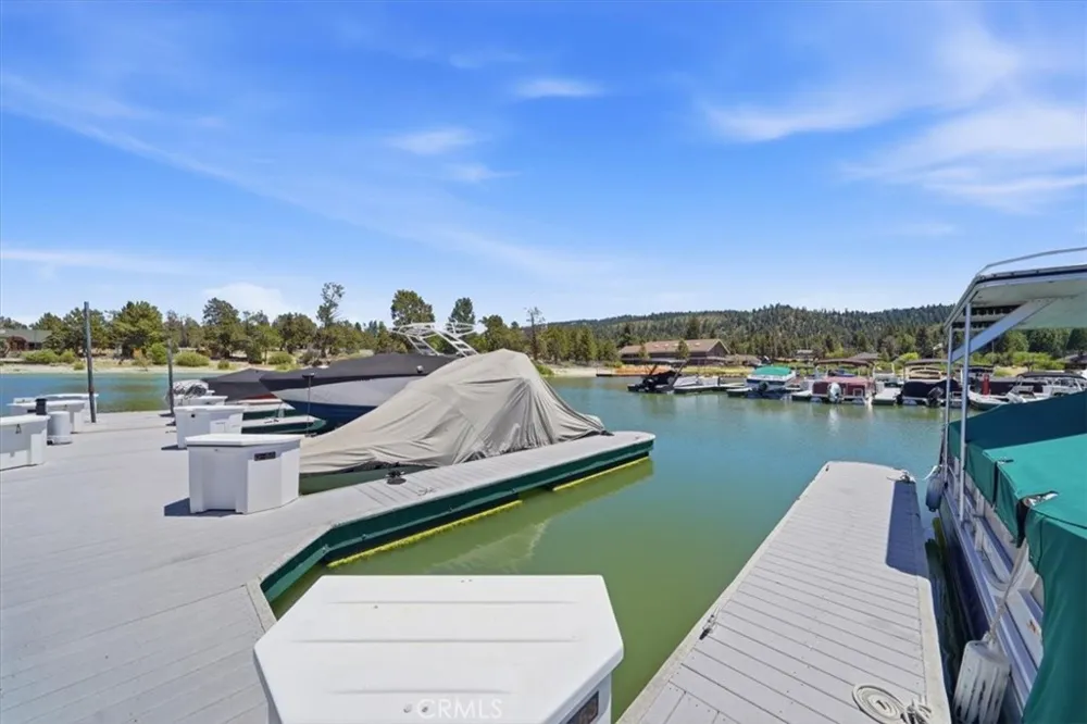 41941 Evergreen Big Bear Lake, CA 92315