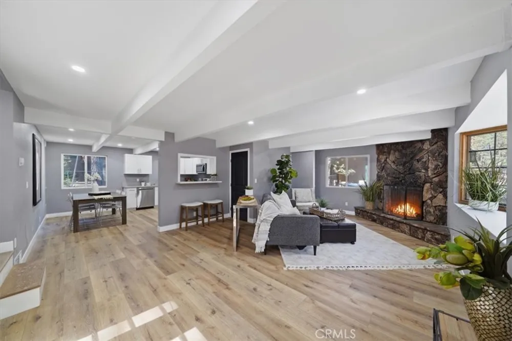 41941 Evergreen Big Bear Lake, CA 92315