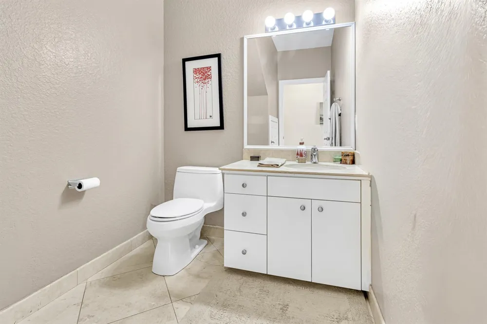 5428 Pointe Villa Drive #E Lighthouse Point, FL 33064