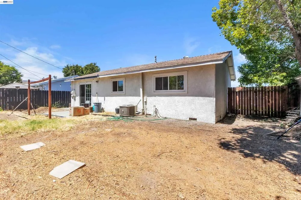 425 E Tabor Ave Fairfield, CA 94533