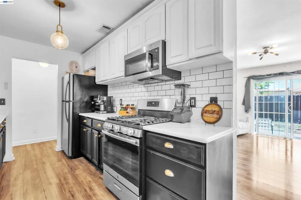 425 E Tabor Ave Fairfield, CA 94533