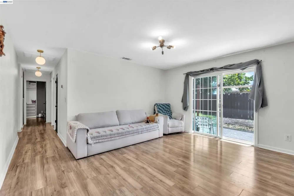 425 E Tabor Ave Fairfield, CA 94533