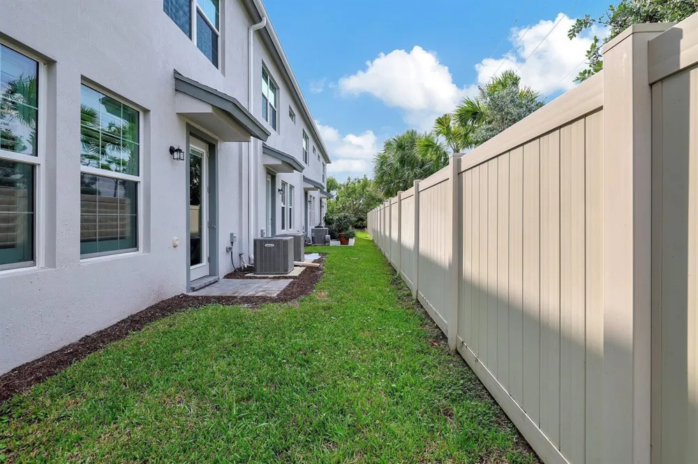 1807 SE Ocean Cove Way Stuart, FL 34996