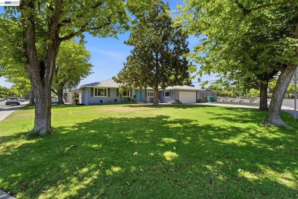 6311 Belmont Pl Stockton, CA 95207