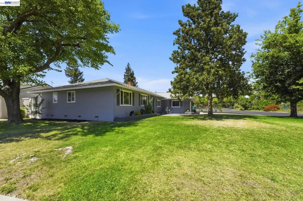 6311 Belmont Pl Stockton, CA 95207