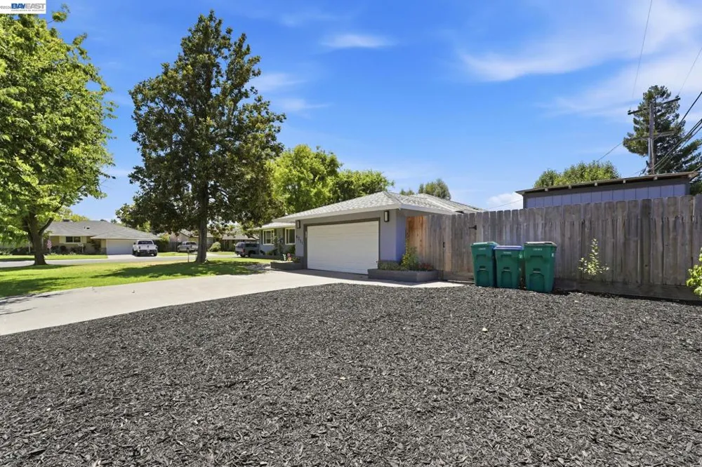 6311 Belmont Pl Stockton, CA 95207
