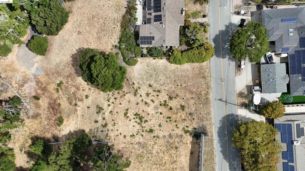 82 Zander Dr Orinda, CA 94563