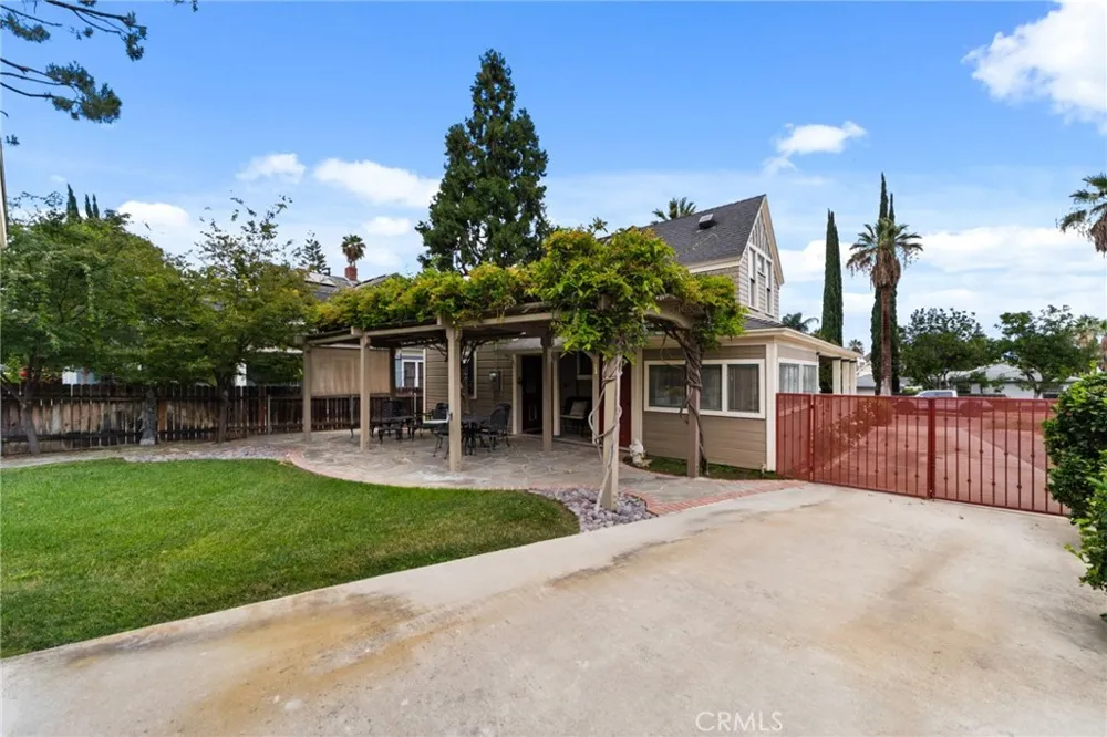 711 Chestnut Redlands, CA 92373