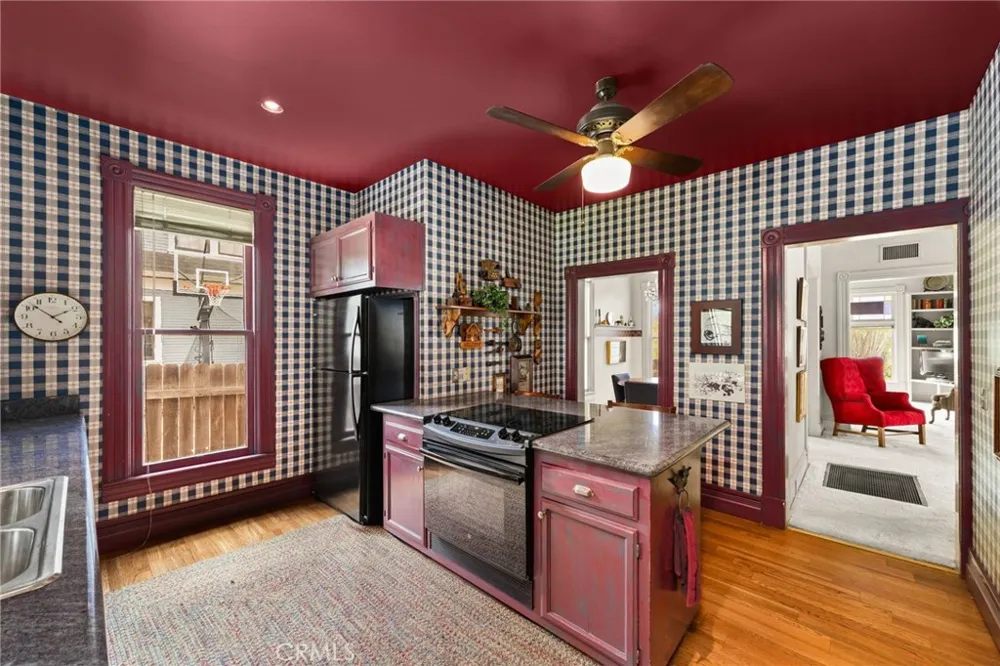 711 Chestnut Redlands, CA 92373