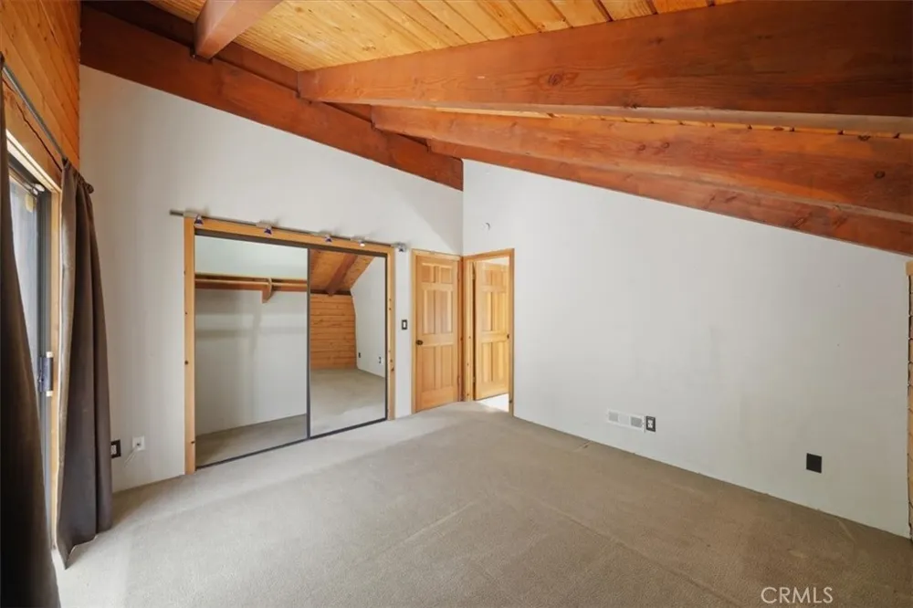 355 Dixie Lee Sugarloaf, CA 92386