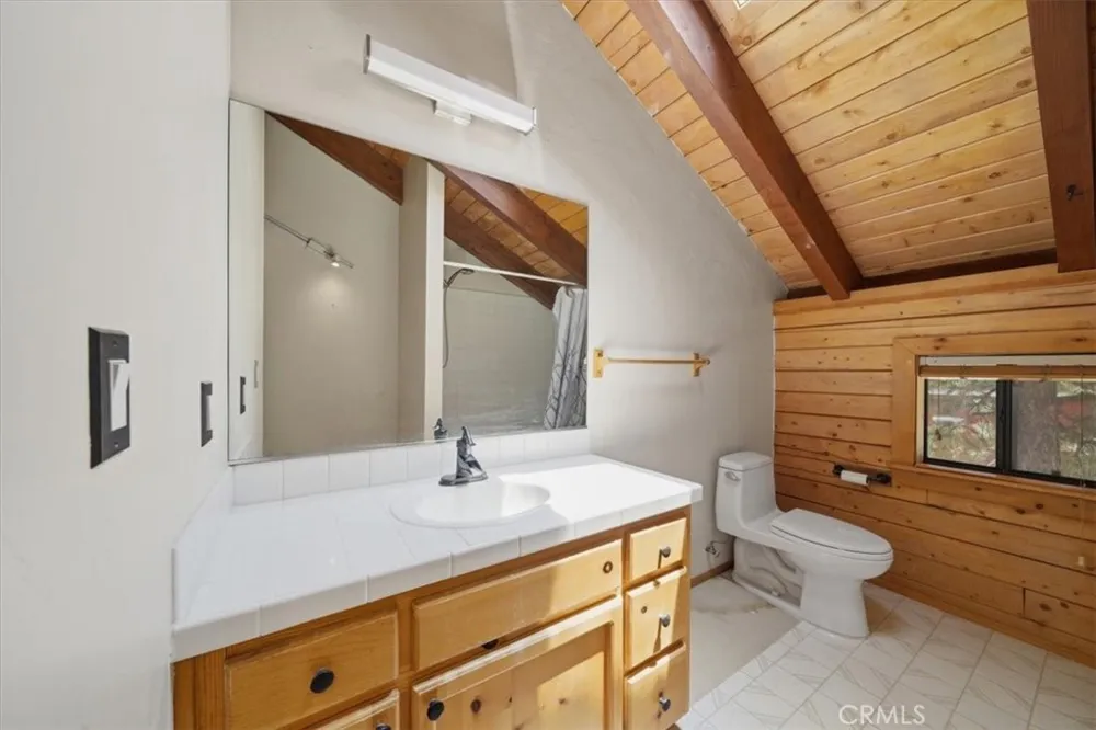 355 Dixie Lee Sugarloaf, CA 92386