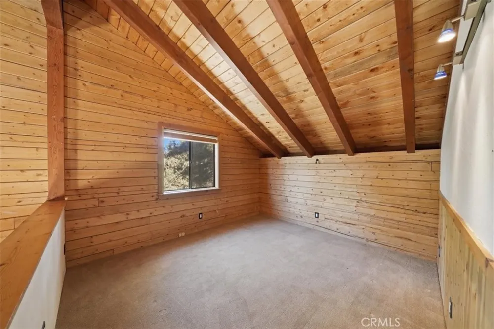 355 Dixie Lee Sugarloaf, CA 92386