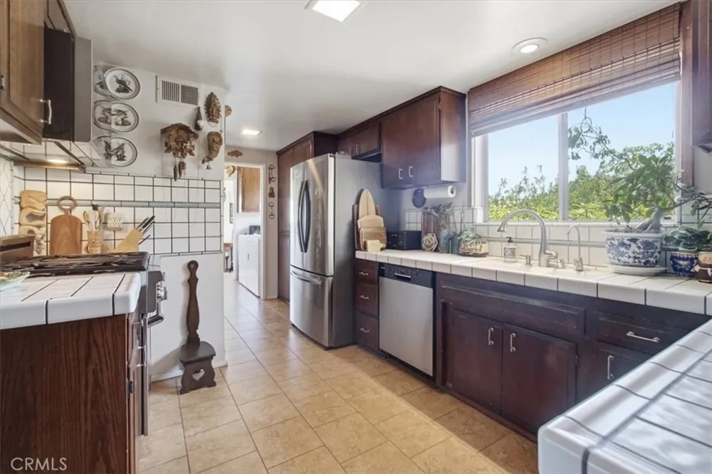 41 Hitching Post Palos Verdes Peninsula, CA 90274