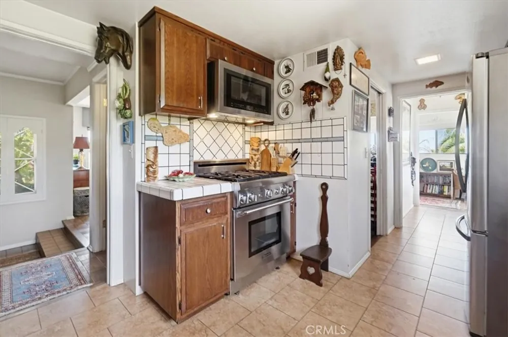 41 Hitching Post Palos Verdes Peninsula, CA 90274