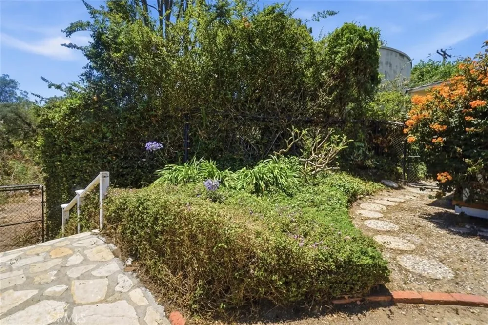 41 Hitching Post Palos Verdes Peninsula, CA 90274