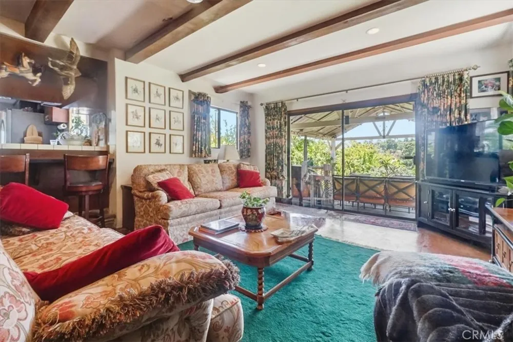 41 Hitching Post Palos Verdes Peninsula, CA 90274