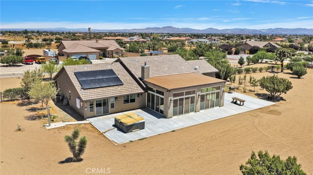 9879 Silver Palm Drive Oak Hills, CA 92344