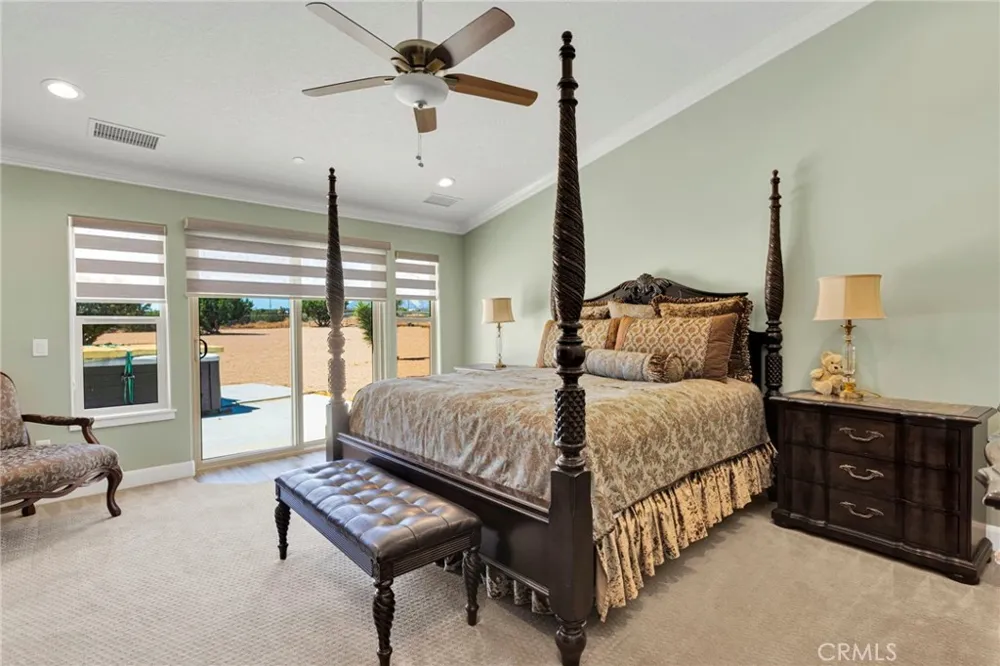 9879 Silver Palm Drive Oak Hills, CA 92344
