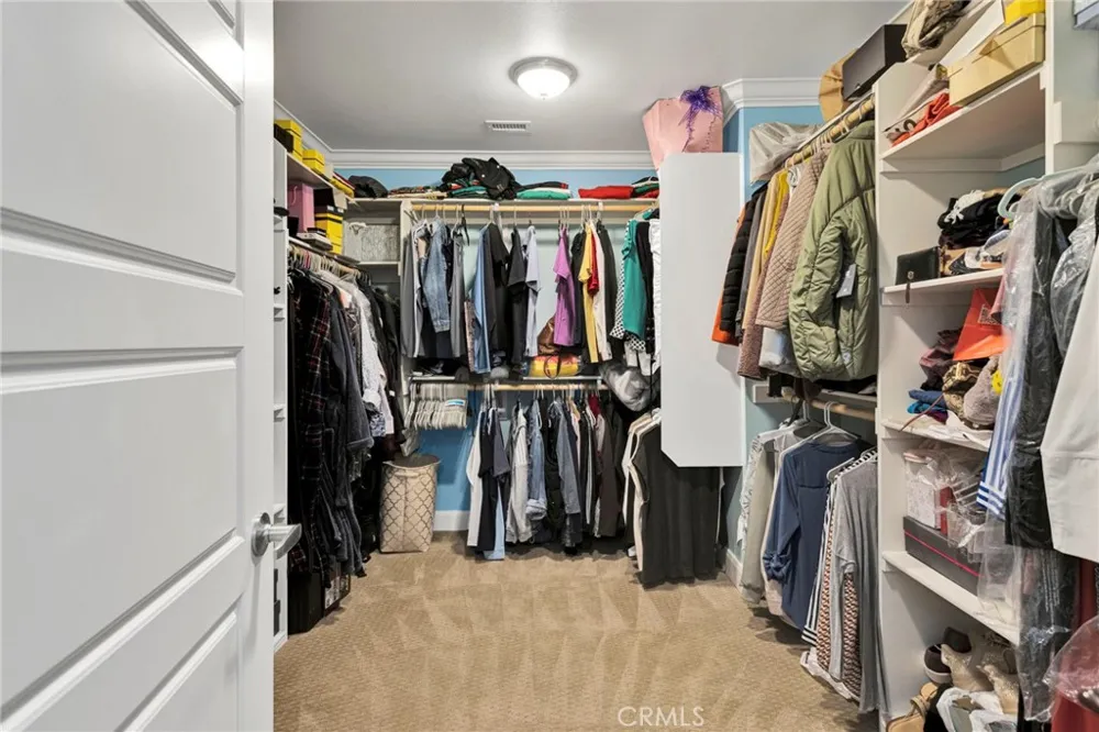 9879 Silver Palm Drive Oak Hills, CA 92344