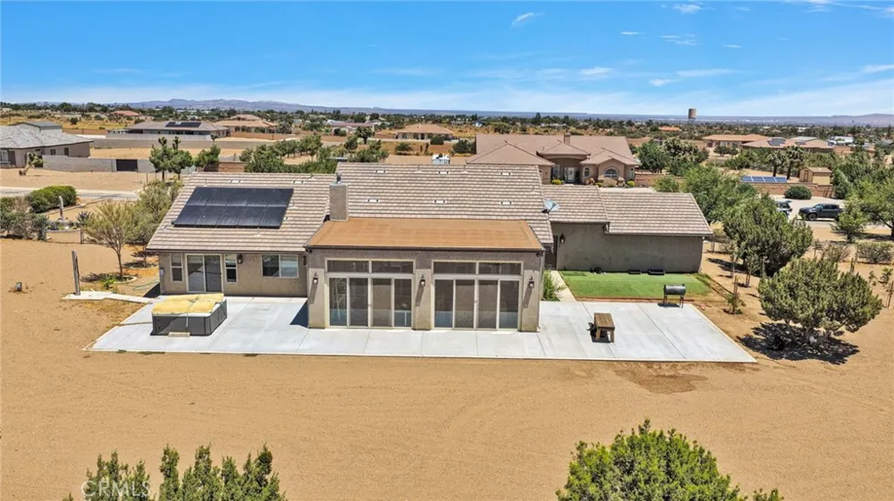 9879 Silver Palm Drive Oak Hills, CA 92344
