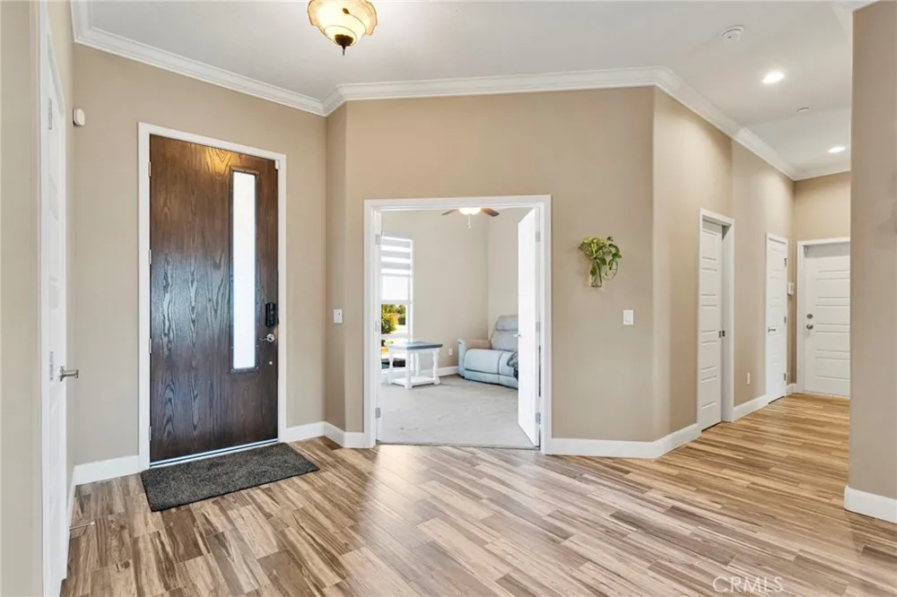 9879 Silver Palm Drive Oak Hills, CA 92344