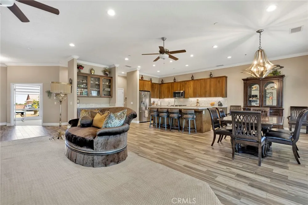 9879 Silver Palm Drive Oak Hills, CA 92344