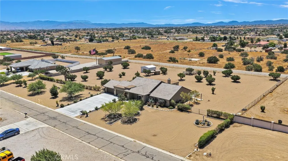9879 Silver Palm Drive Oak Hills, CA 92344