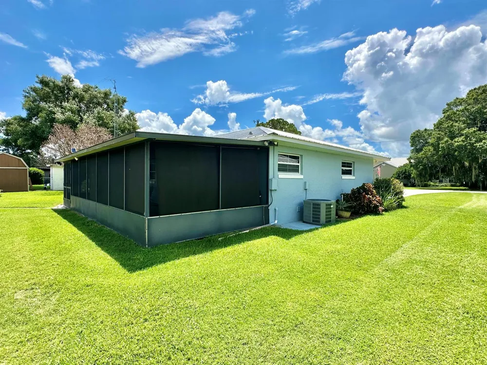 126 Lake Francis Drive Lake Placid, FL 33852