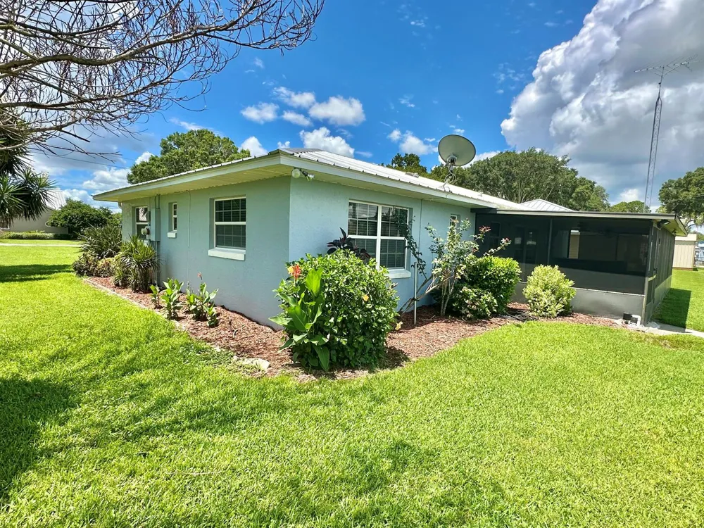 126 Lake Francis Drive Lake Placid, FL 33852