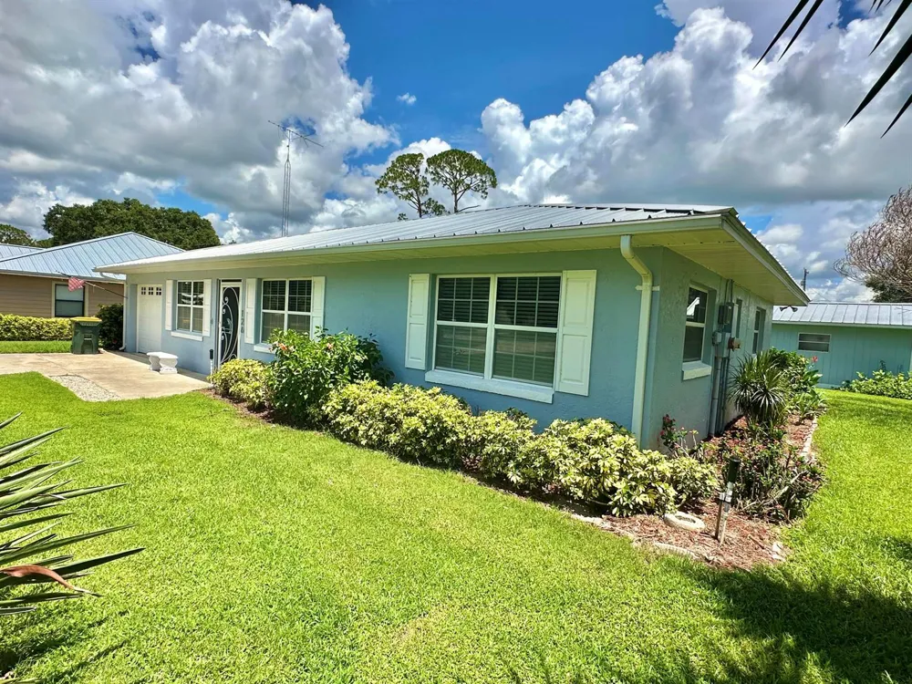 126 Lake Francis Drive Lake Placid, FL 33852