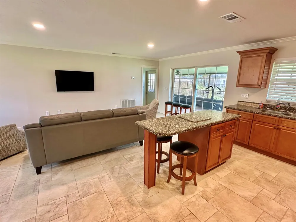 126 Lake Francis Drive Lake Placid, FL 33852