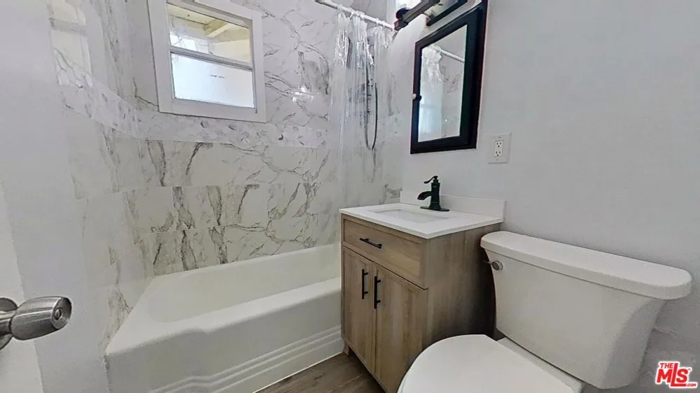 15544 Romar Street Los Angeles, CA 91345