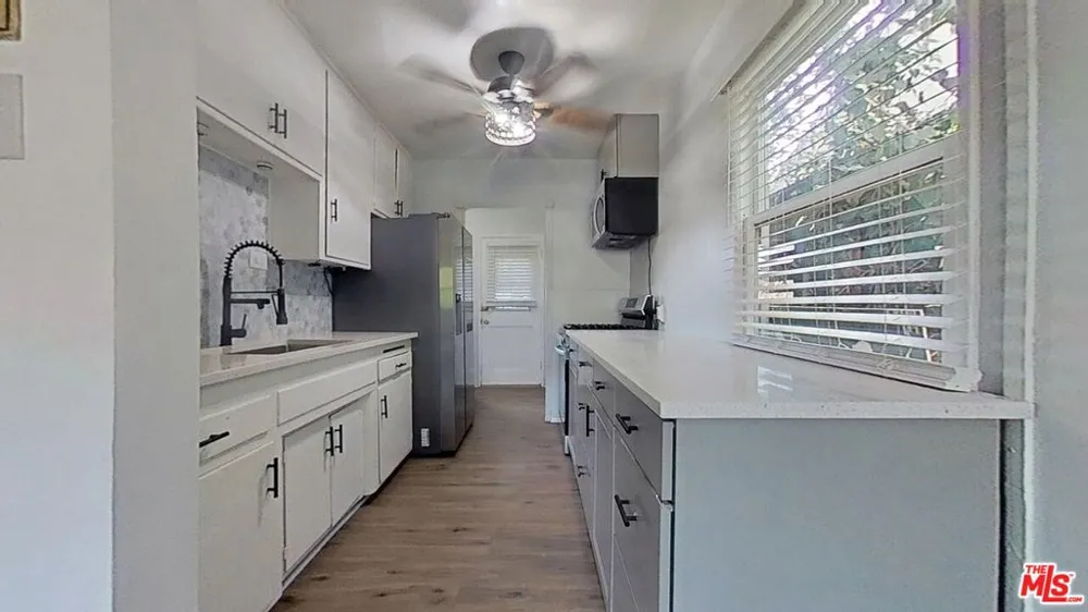 15544 Romar Street Los Angeles, CA 91345