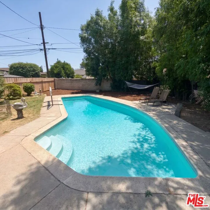 15544 Romar Street Los Angeles, CA 91345