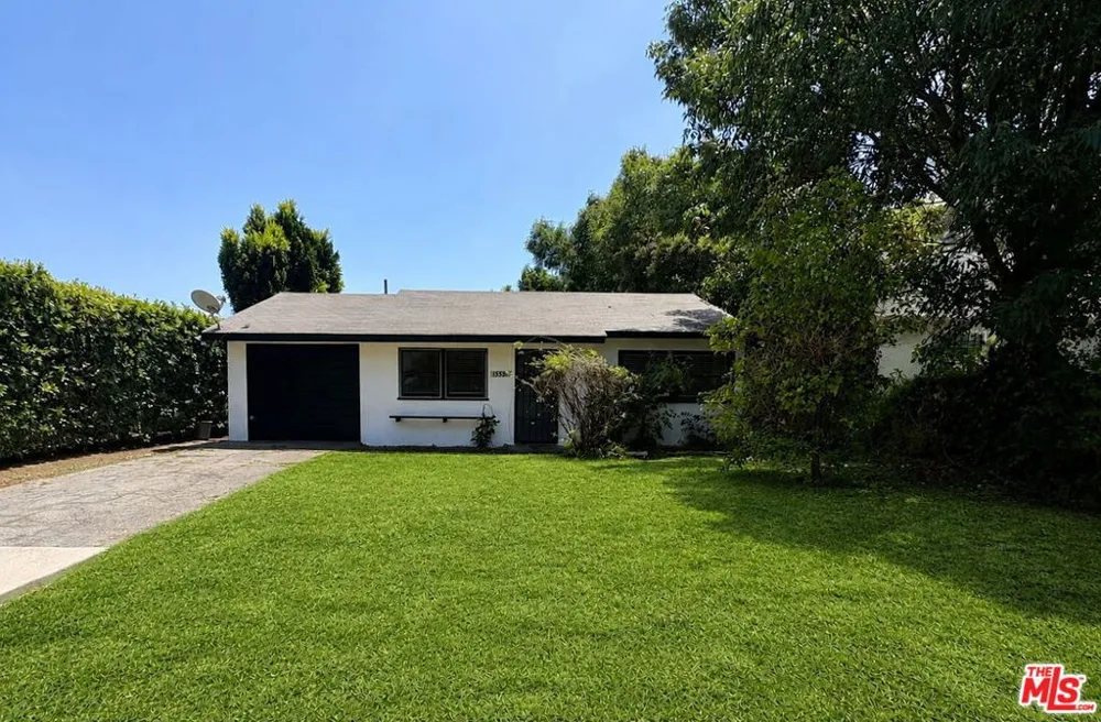 15544 Romar Street Los Angeles, CA 91345