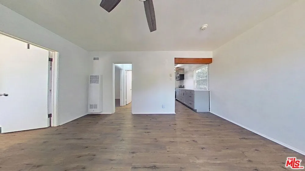 15544 Romar Street Los Angeles, CA 91345