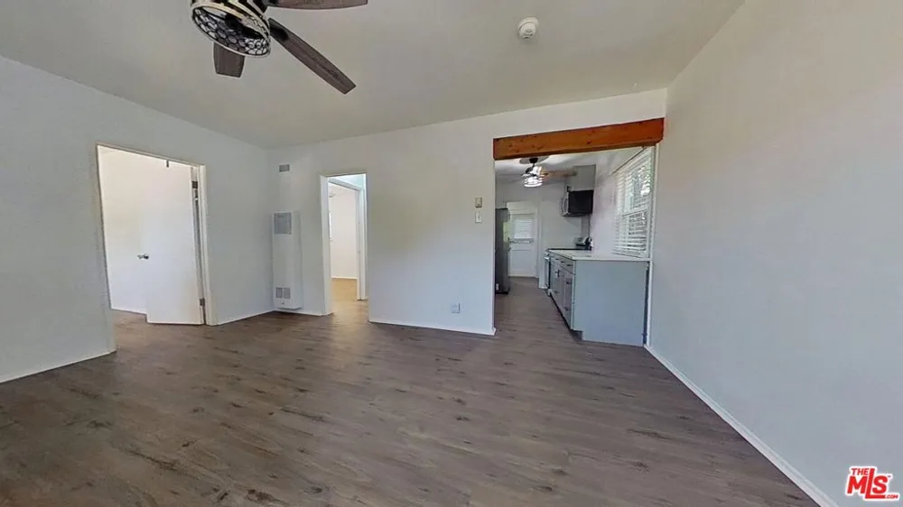 15544 Romar Street Los Angeles, CA 91345