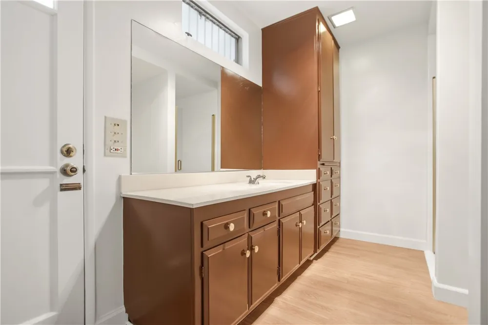 1185 La Subida Court Riverside, CA 92507