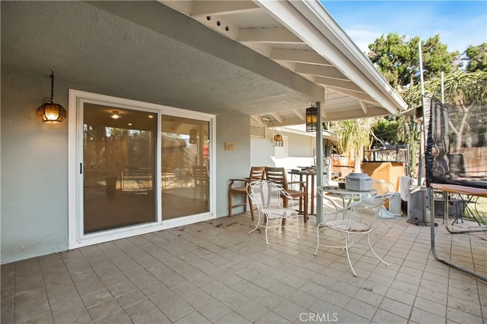 1185 La Subida Court Riverside, CA 92507