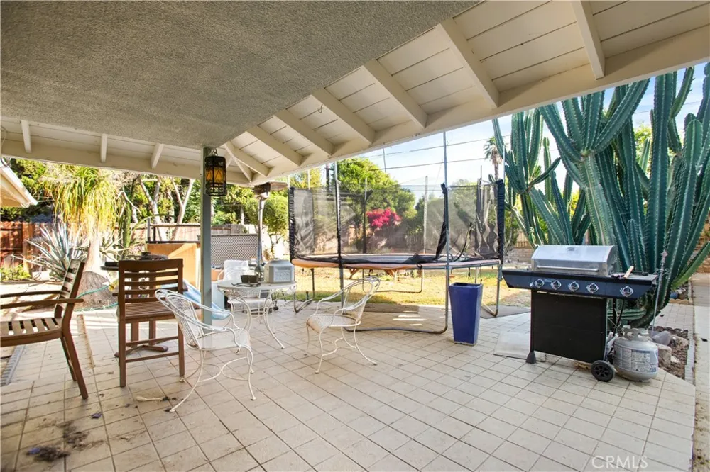 1185 La Subida Court Riverside, CA 92507