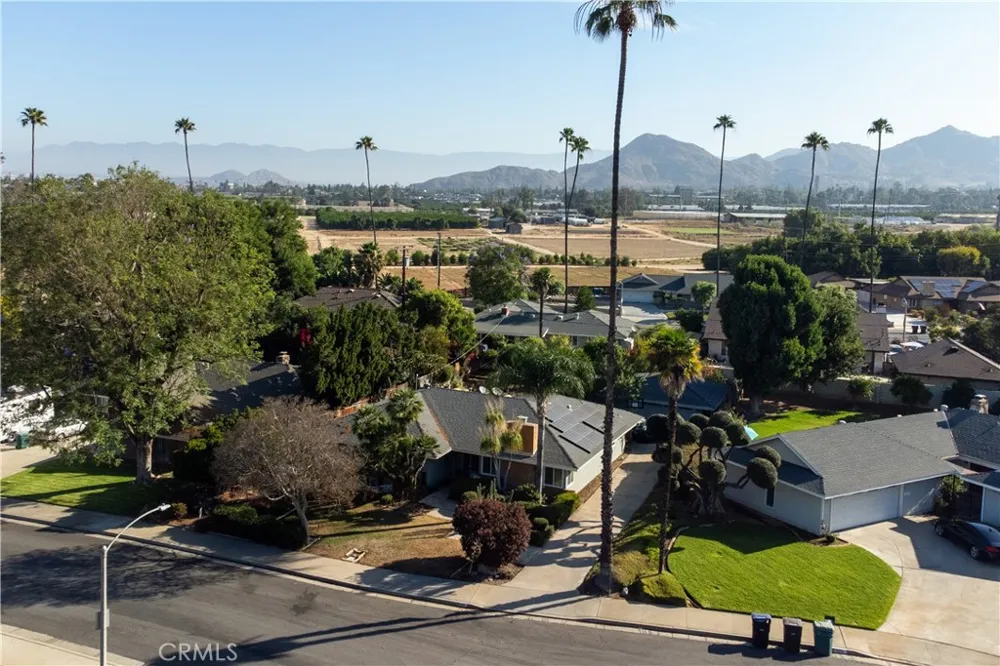 1185 La Subida Court Riverside, CA 92507