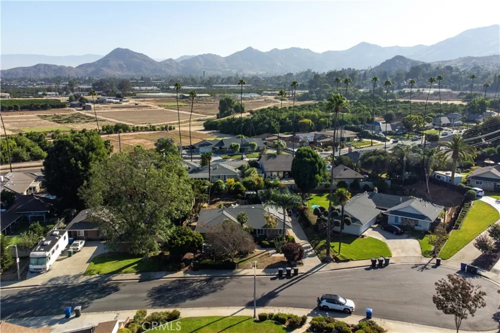 1185 La Subida Court Riverside, CA 92507