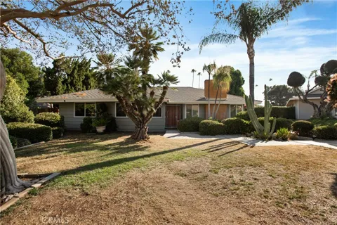 1185 La Subida Court