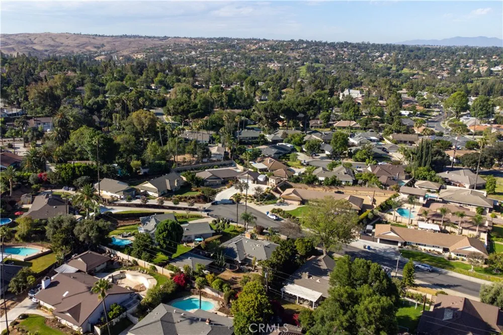 1185 La Subida Court Riverside, CA 92507