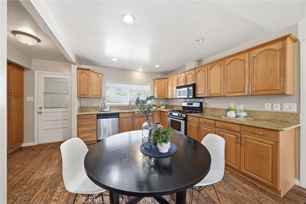 5041 Ridglea Avenue Buena Park, CA 90621